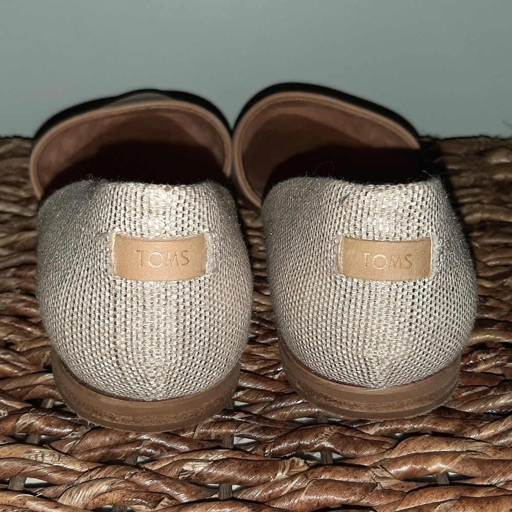 Toms - Neutral Slip On, Closed toe shoe - Picture 3 of 4